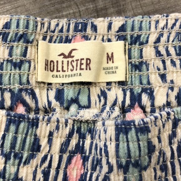 🔹3 for $8 shorts🔹 Hollister flowy shorts - Picture 2 of 2